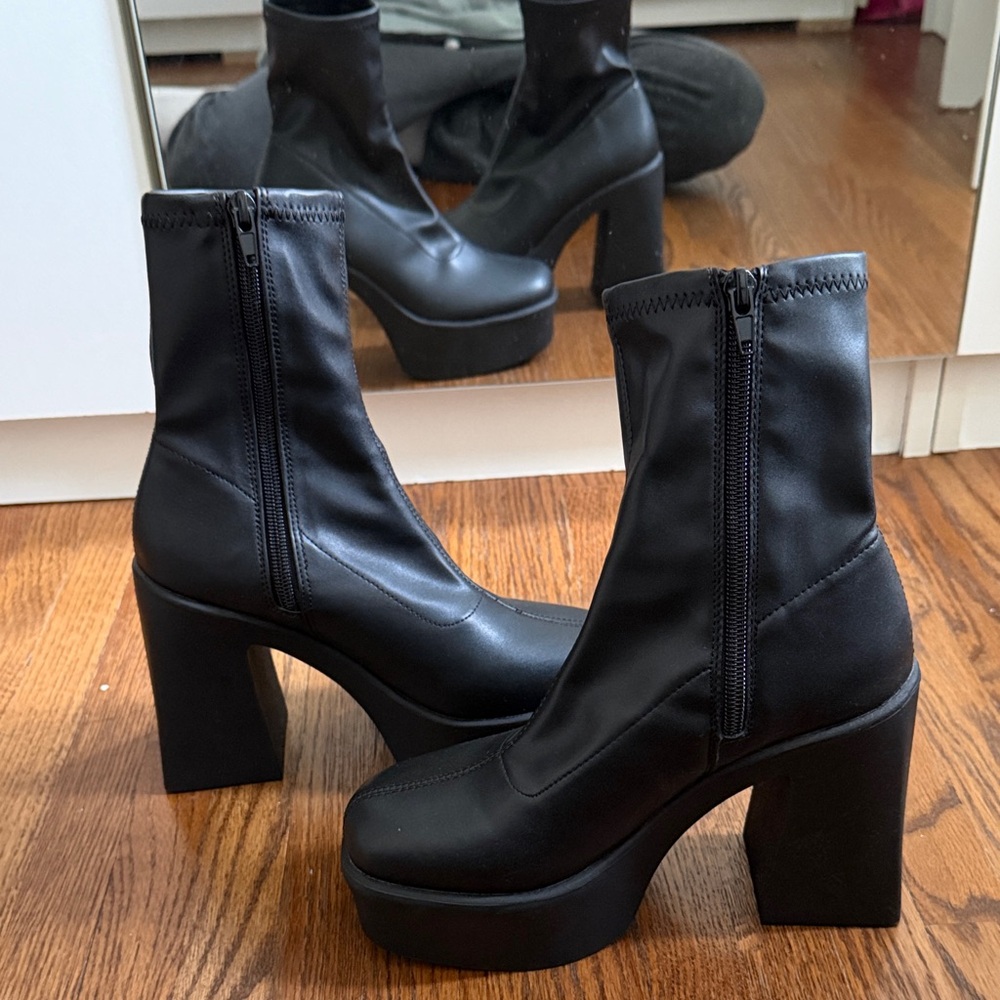 Aldo Black Heeled Boots